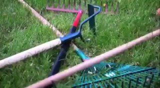 حامل مكانس ومساحات خماسي مثبت على الحائط